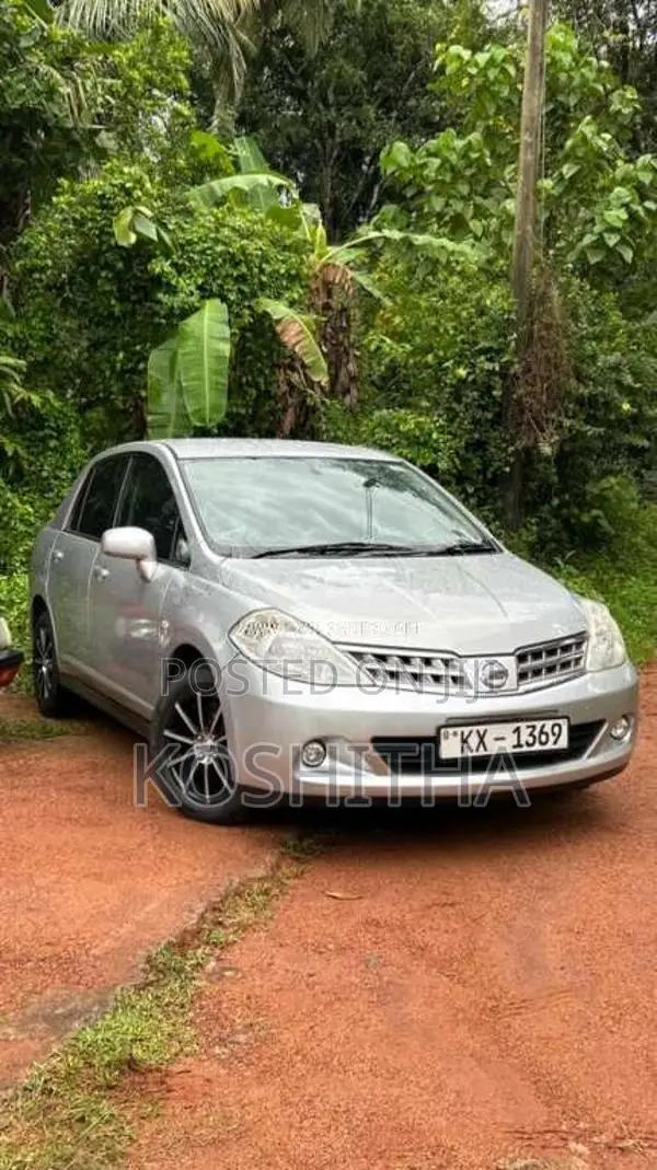 Nissan Tiida Latio 2010 Car (Used)