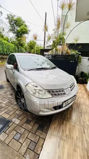 Nissan Tiida Latio 2010 Car (Used)