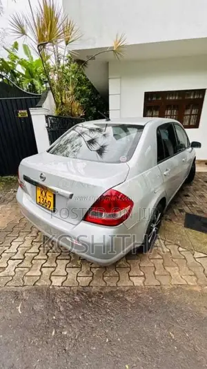 Nissan Tiida Latio 2010 Car (Used)