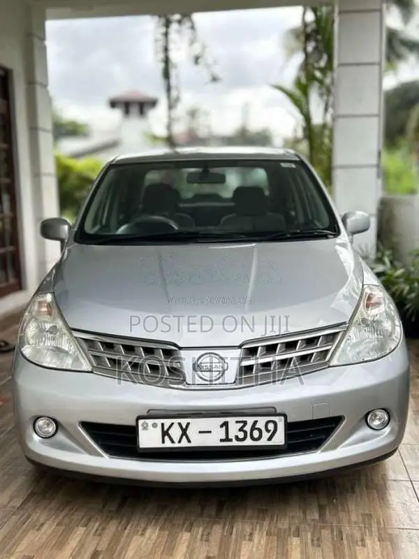Nissan Tiida Latio 2010 Car (Used)