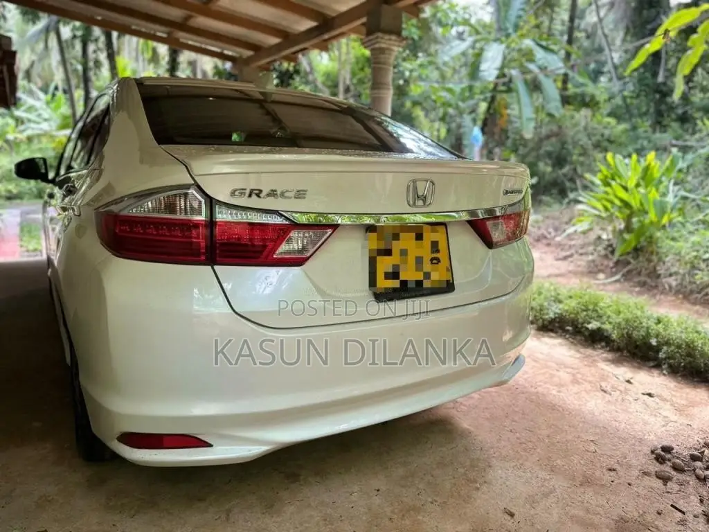 Honda Grace Ex 2015 Car (Used)