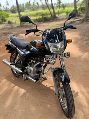 Bajaj CT-100 2015 Motorbike (Used)