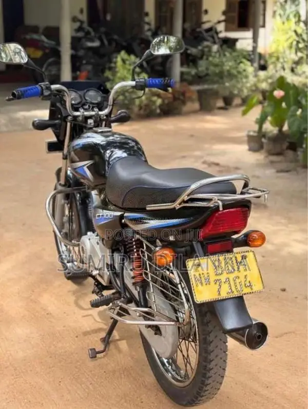 Bajaj CT-100 2015 Motorbike (Used)