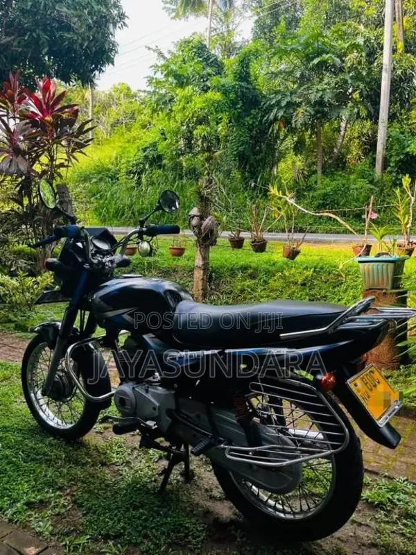 Bajaj CT-100 2015 Motorbike (Used)