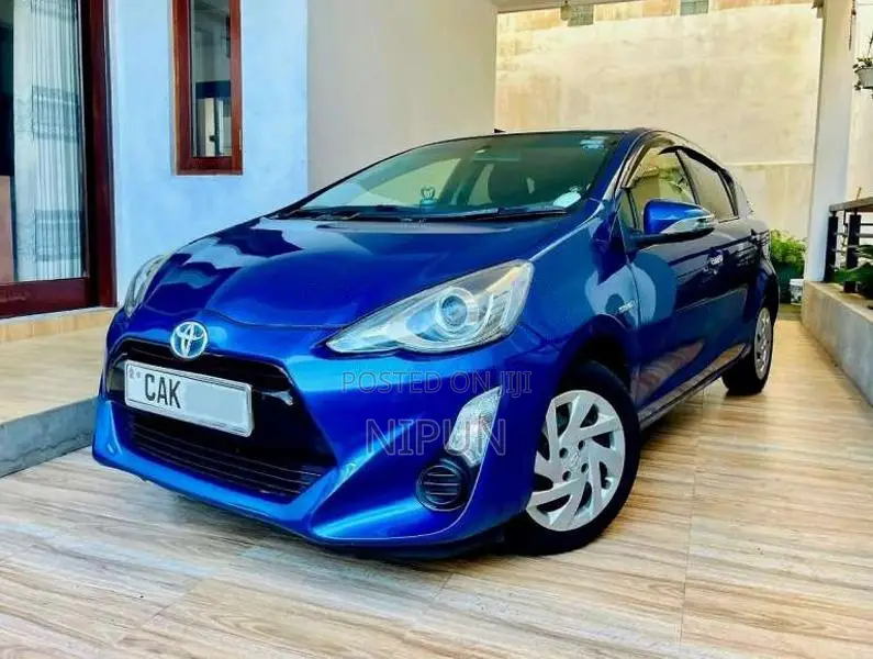 Toyota Aqua Urban G Grade 2014 Car (Used)
