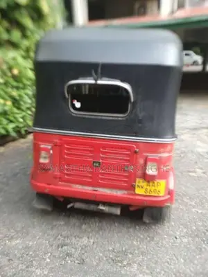 Bajaj RE 205 2014 Three Wheel (Used)