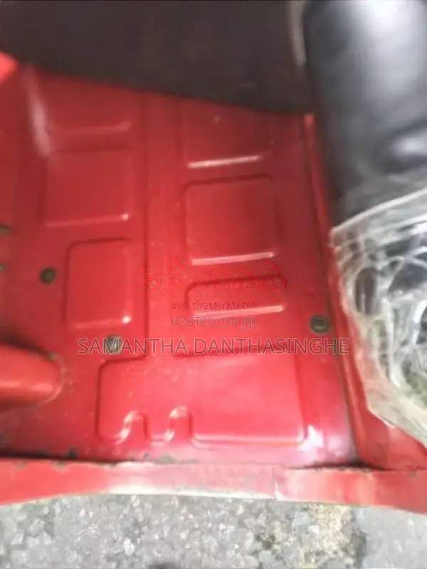 Bajaj RE 205 2014 Three Wheel (Used)