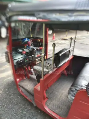 Bajaj RE 205 2014 Three Wheel (Used)