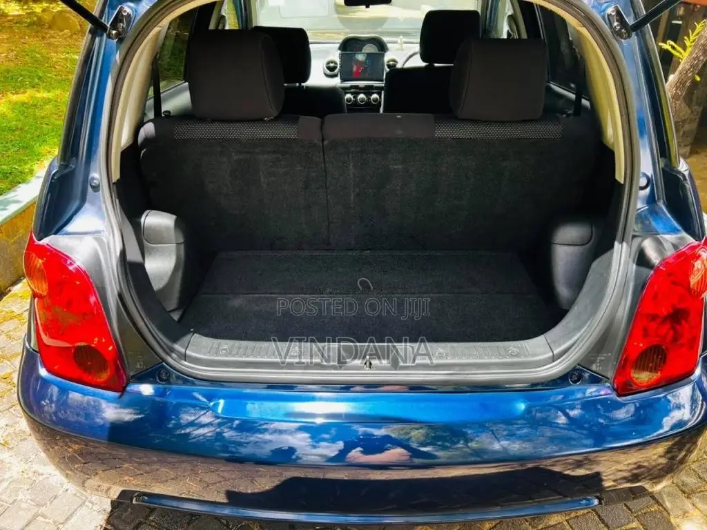 Toyota IST 2003 Car (Used)