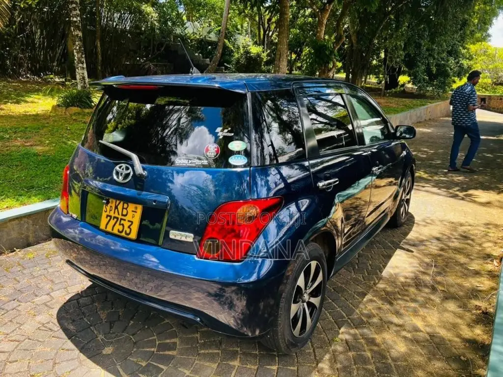 Toyota IST 2003 Car (Used)