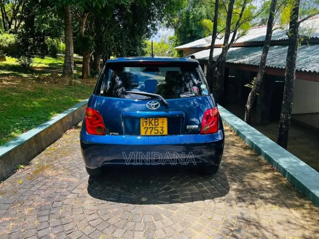 Toyota IST 2003 Car (Used)