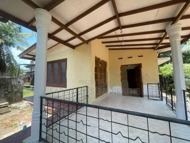 Land with House for Sale – Kapuwatta Ja-Ela - Almost Perch Value 14 la