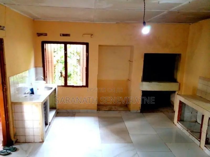 Land with House for Sale – Kapuwatta Ja-Ela - Almost Perch Value 14 la