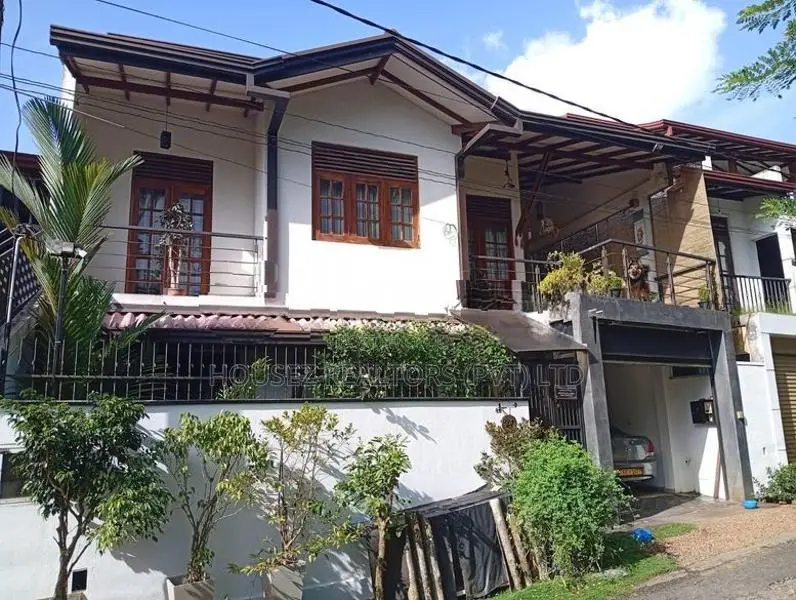 Beautiful 4-Bedroom House For Sale – Piliyandala