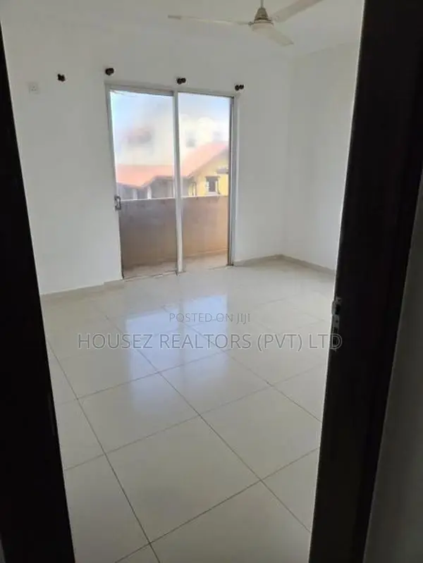 Spacious Apartment For Sale – Haig Road, Colombo 04