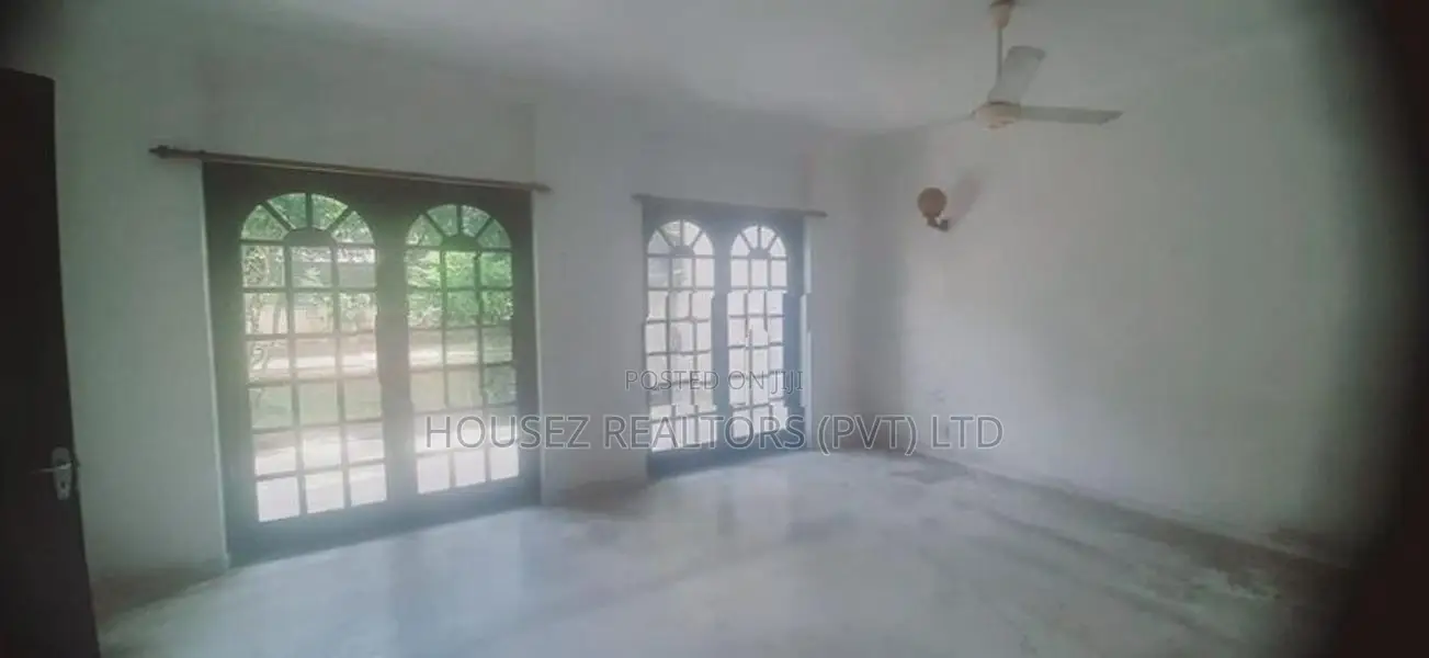 25.5 Perch Land with House for Sale – Nugegoda