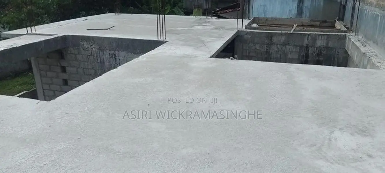 Kadawatha Land With Half Built House For Sale