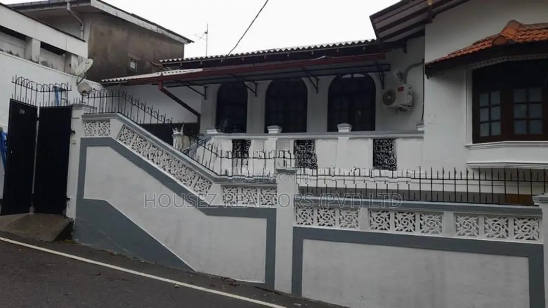 Two-Storey House For Rent – Ethul Kotte