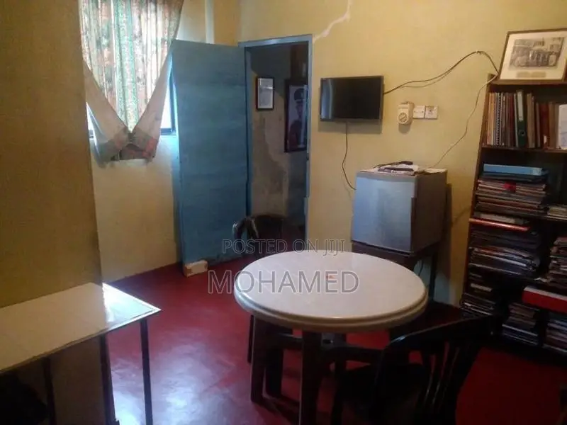 Room For Two Females Or Couple - Short Stays In Battaramulla