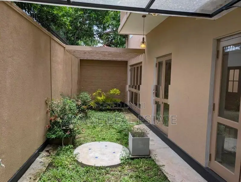 Malabe Luxury Architect-Designed Three-Storey House For Sale