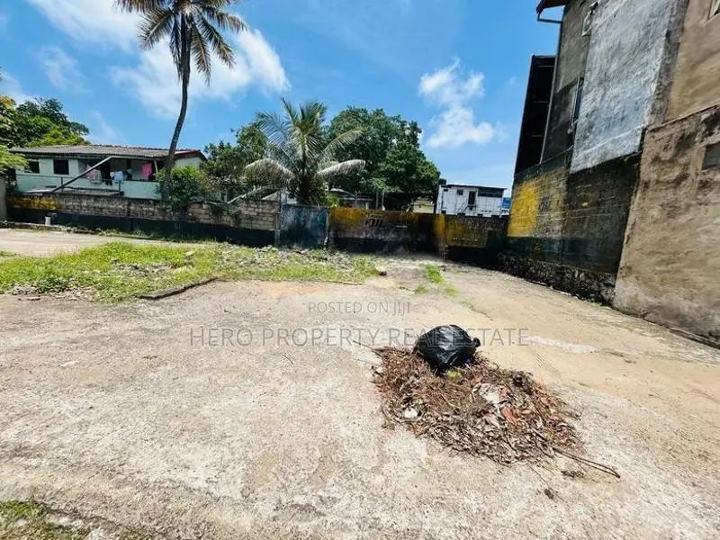 (ASS1002) Valuable Land for Sale in Delkanda