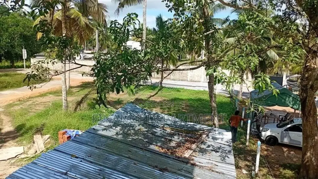 Highly Valuable Land for Sale in Negombo Road Kochchikade