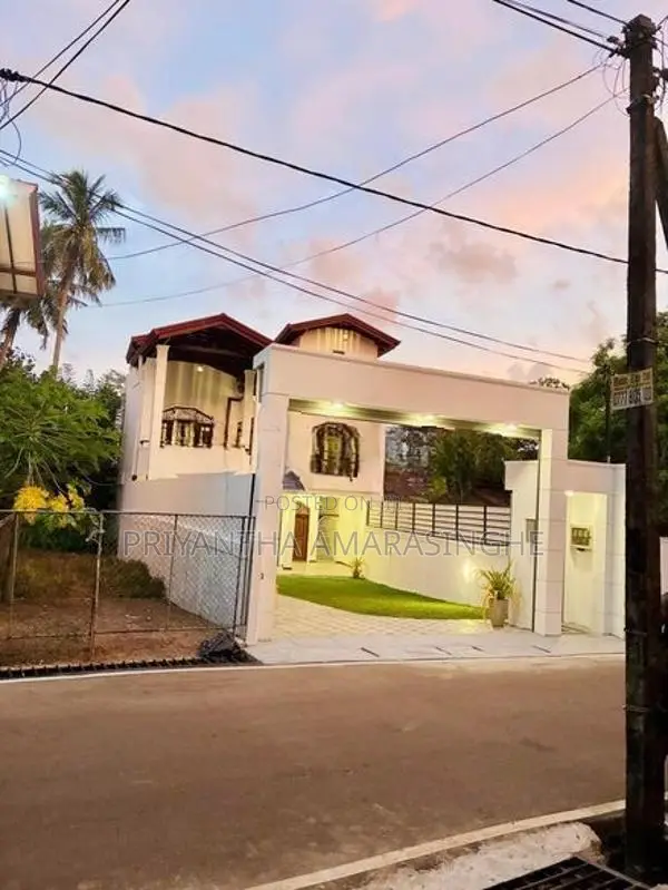 Modern House for Sale in Bokundara, Piliyandala