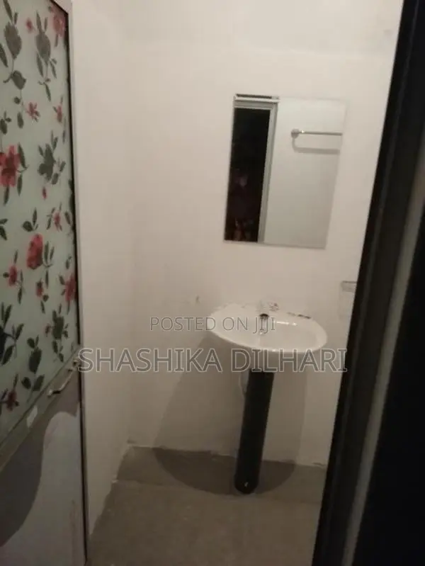 Room At Pannipitiya Junction