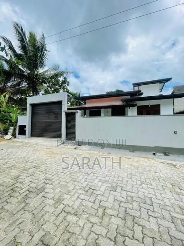 Single Storied House In For Sale Athurugiriya