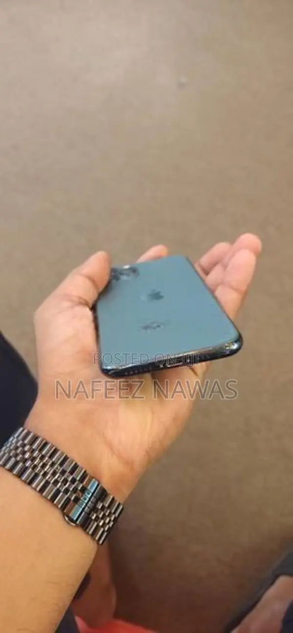 Apple iPhone 11 Pro 256GB (Used)