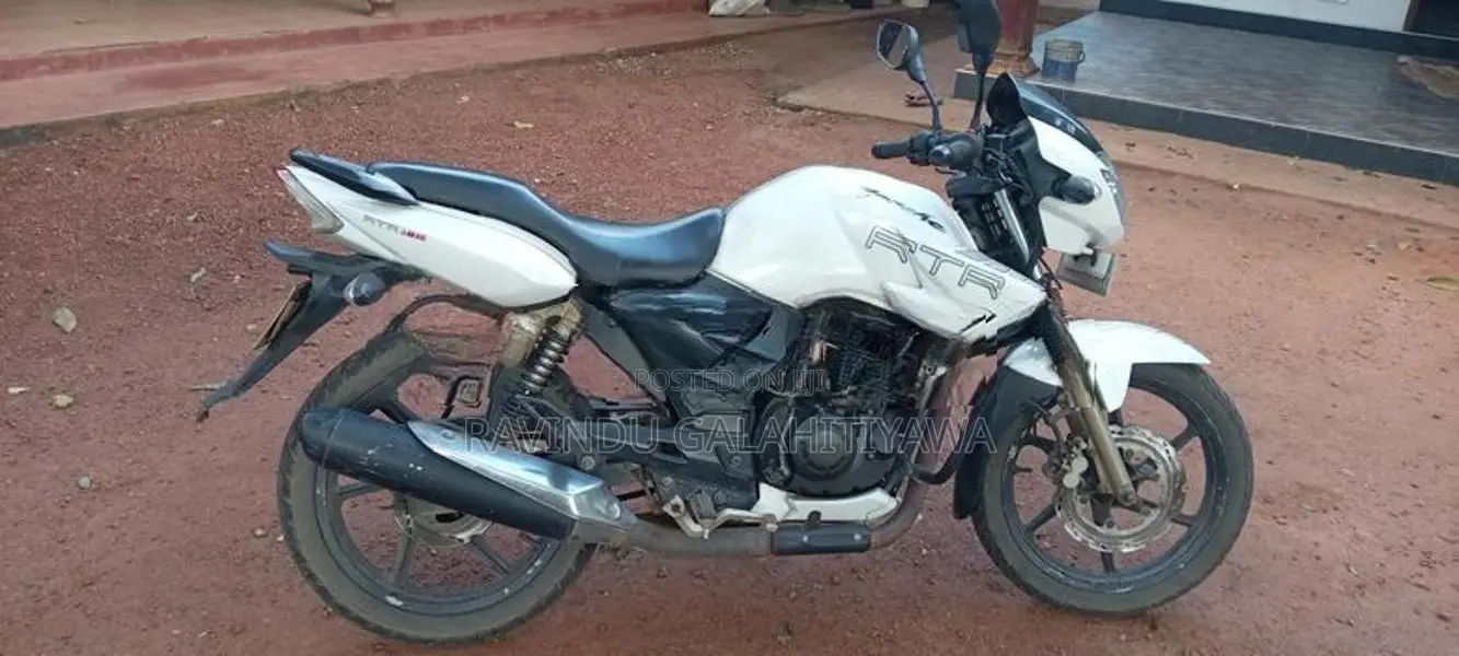 TVS Apache 2011