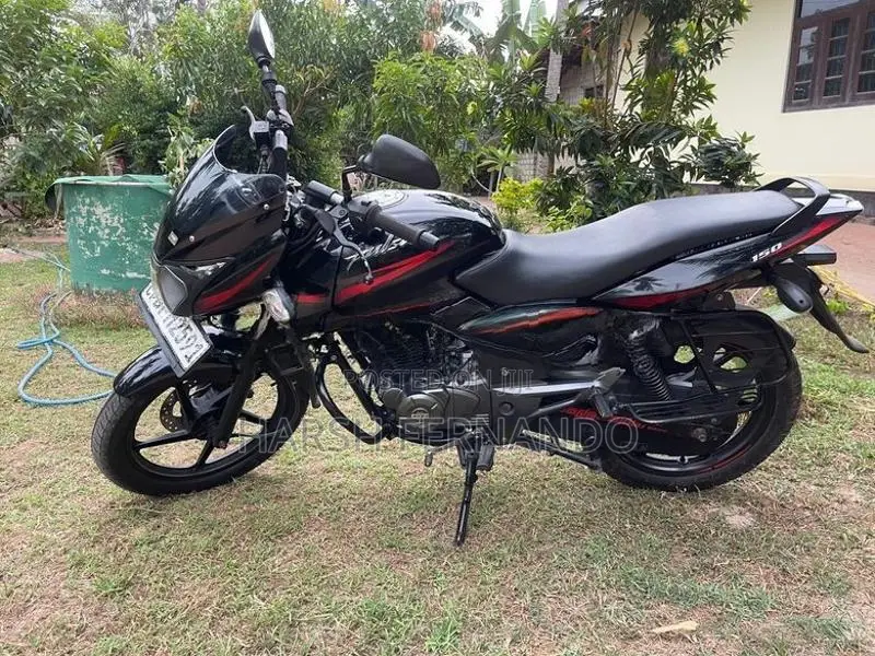 Bajaj Pulsar 150 2017