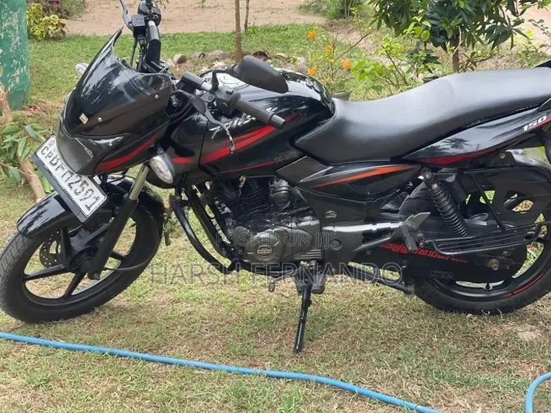 Bajaj Pulsar 150 2017