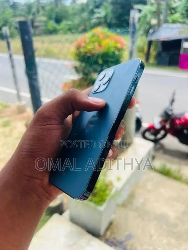 Apple iPhone 12 Pro (Used)