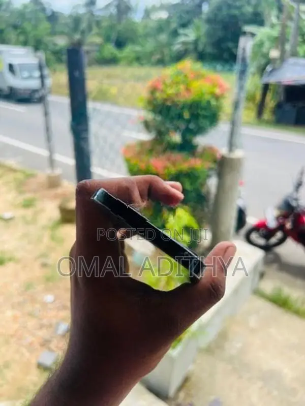 Apple iPhone 12 Pro (Used)