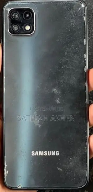Samsung Galaxy S22 (Used)