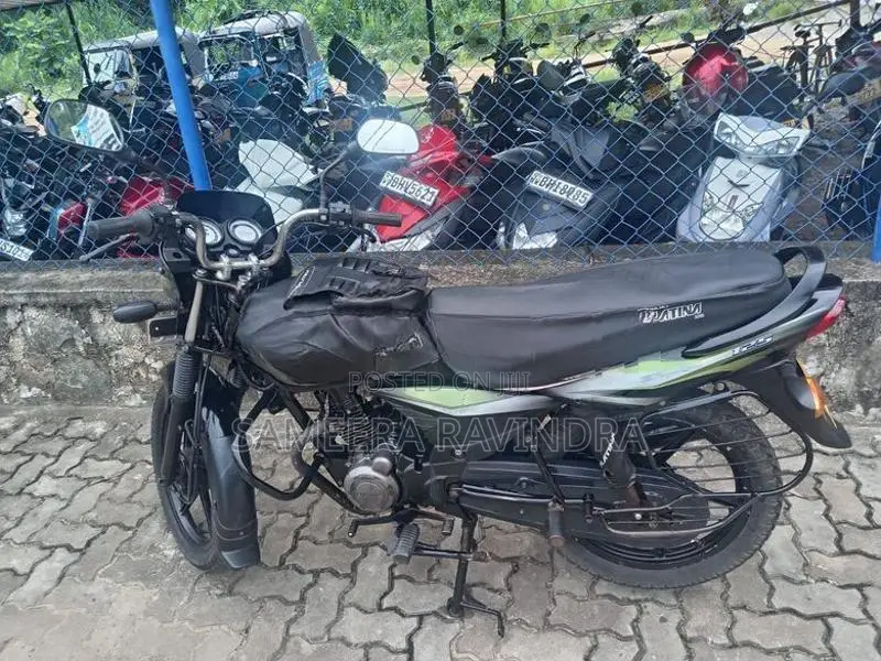 Bajaj Platina 2010