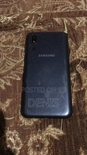 Samsung Galaxy A2 Core (Used)
