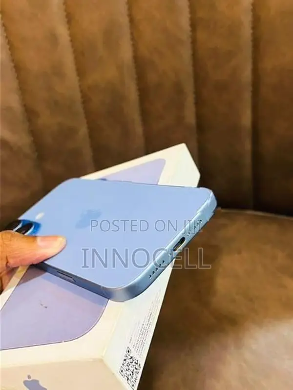 Apple iPhone 17 256GB (Used)
