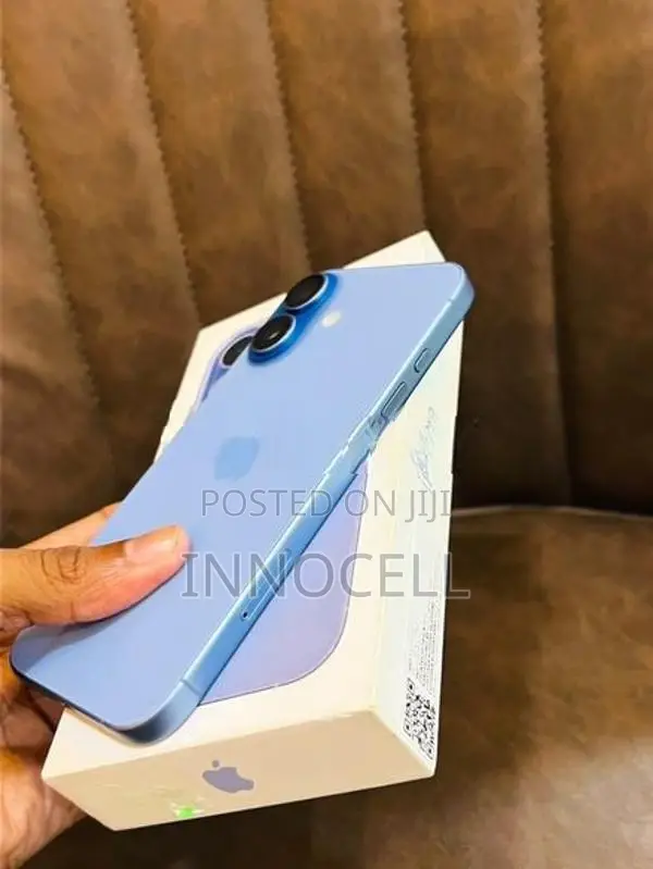 Apple iPhone 17 256GB (Used)