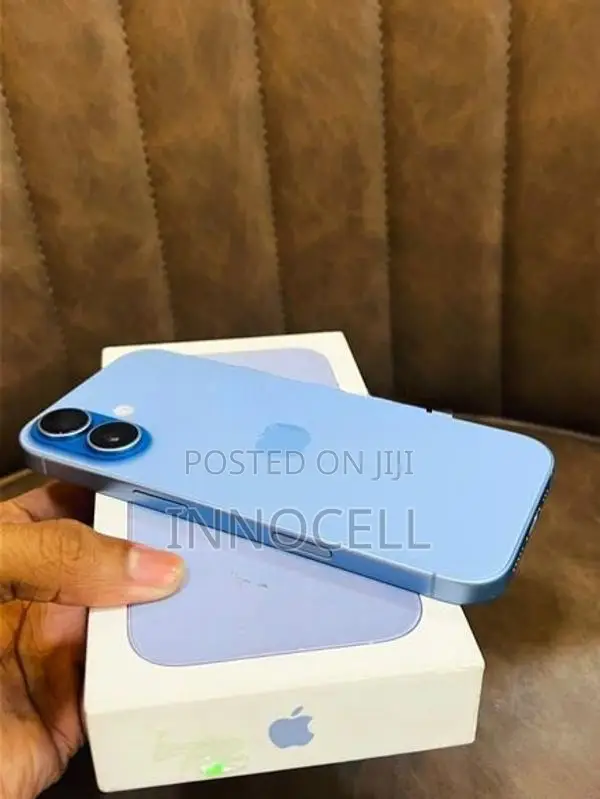 Apple iPhone 17 256GB (Used)