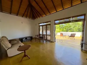 Luxury 5 Bedroom House for Sale at Pittugala, Malabe (EM194RN)