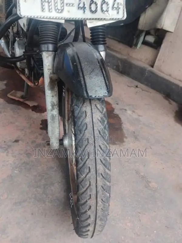 Bajaj Byk 2005