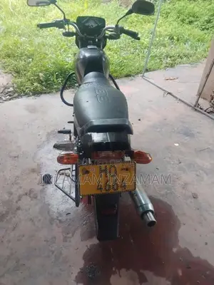 Bajaj Byk 2005