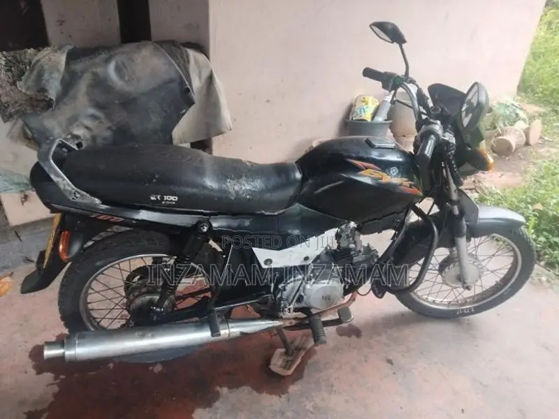 Bajaj Byk 2005