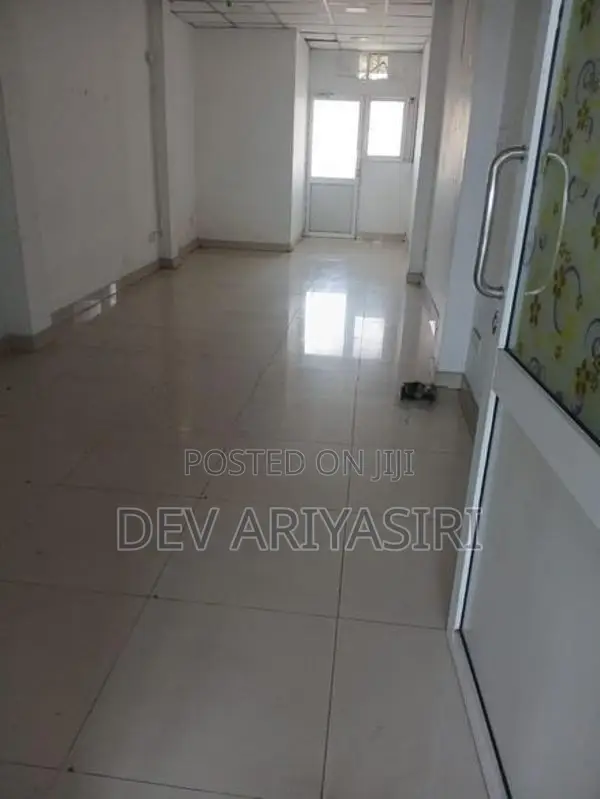Commercial Building for Sale Thimbirigasyaya