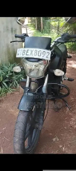 Bajaj V15 2016