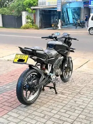 Bajaj Pulsar NS160 2017