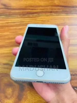Apple iPhone 8 Plus (Used)