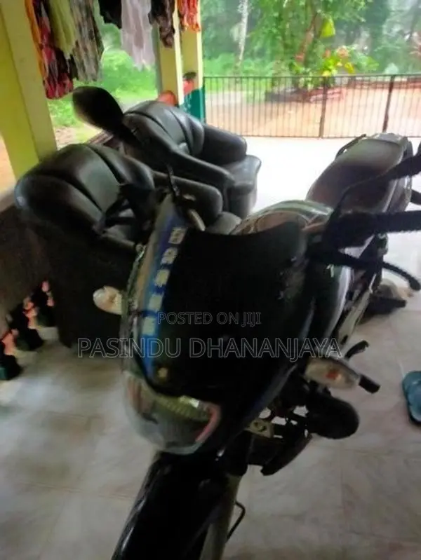 Bajaj Pulsar 180 2007
